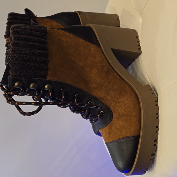 Chelsea & Violet Ziara high heel cognac Brown hiking Lug boots leather Zip Lace - Picture 4 of 8